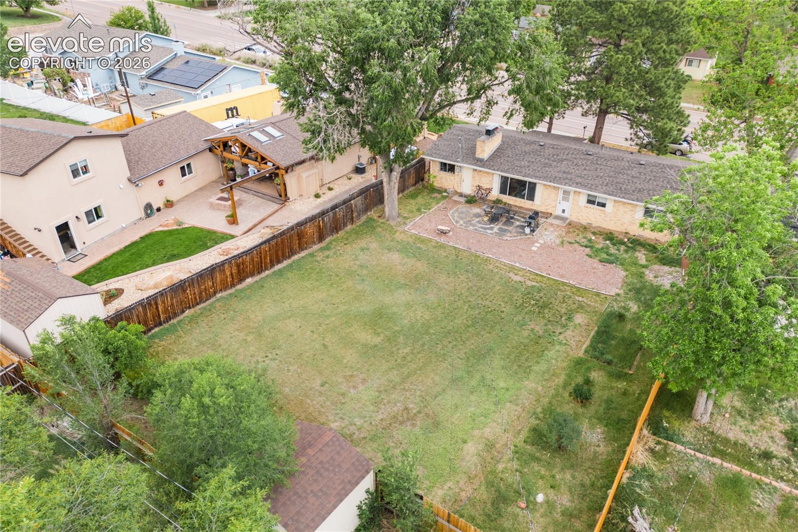1009 Parkview Boulevard