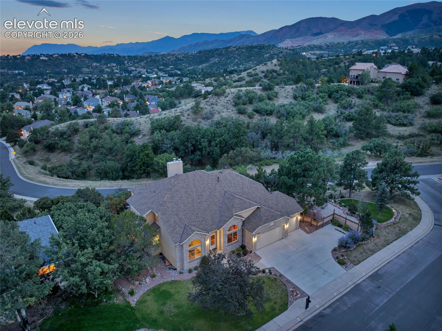 2565 Kinderhook Lane