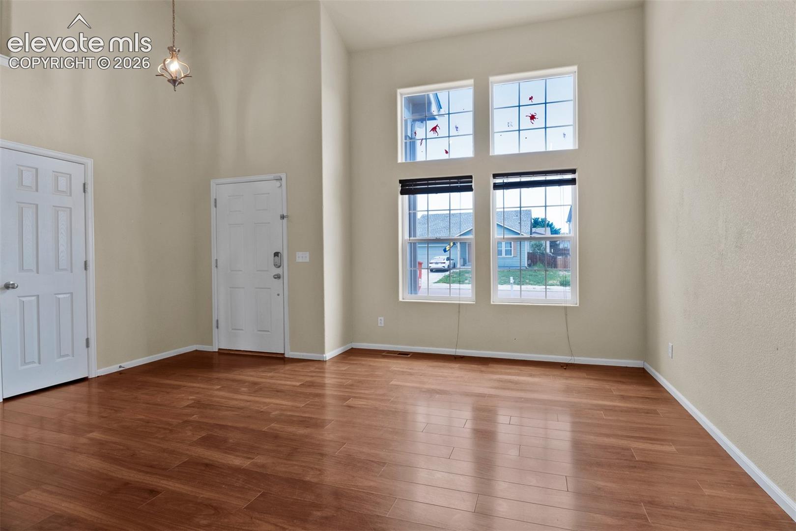 11145 Falling Star Road