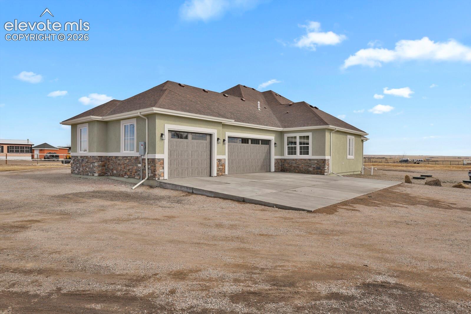2015 N Ellicott Highway