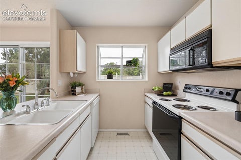 Tiny photo for 6237 Colony Circle, Colorado Springs, CO 80919 (MLS # 1889677)