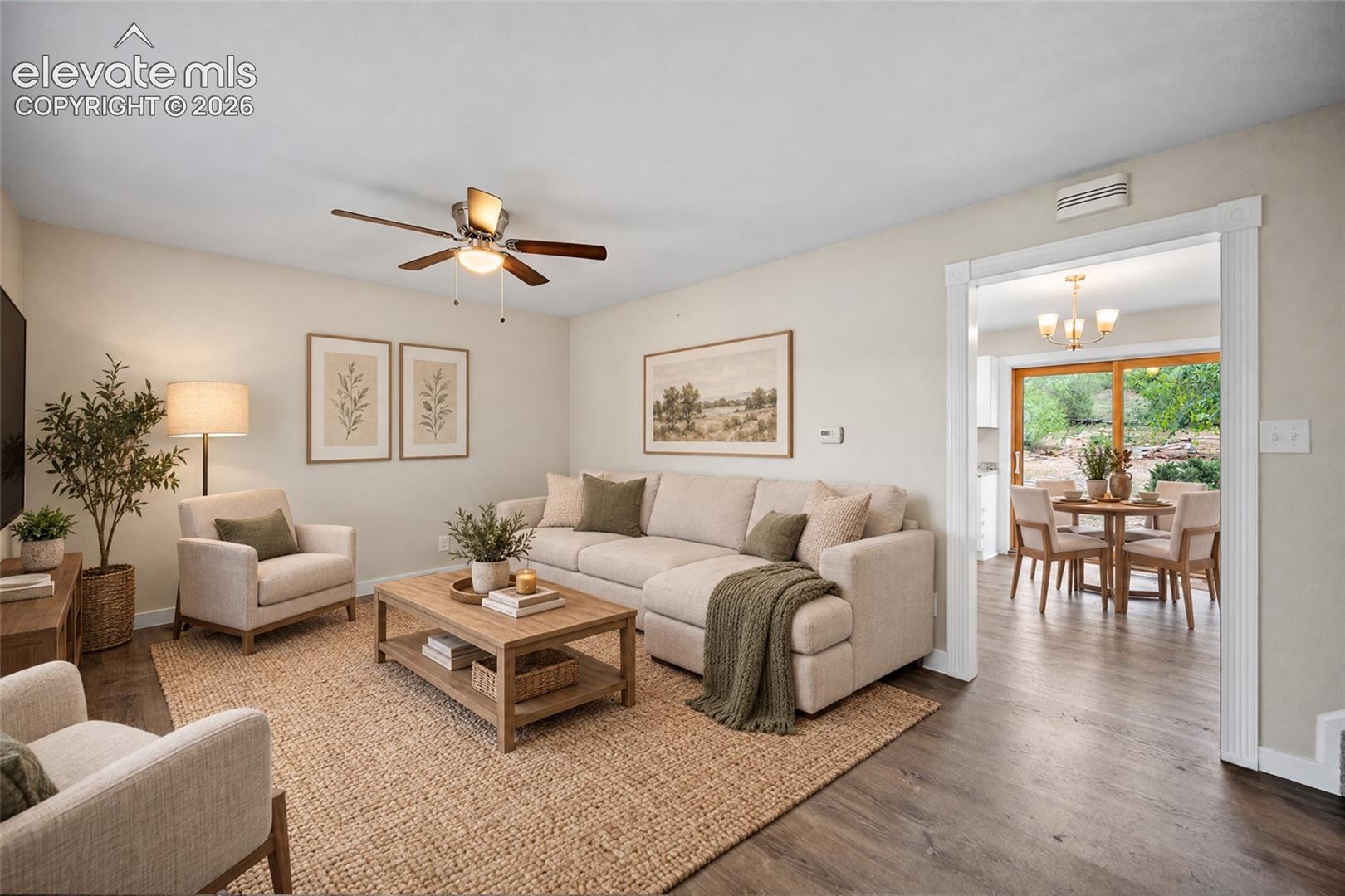 1021 De La Vista Place