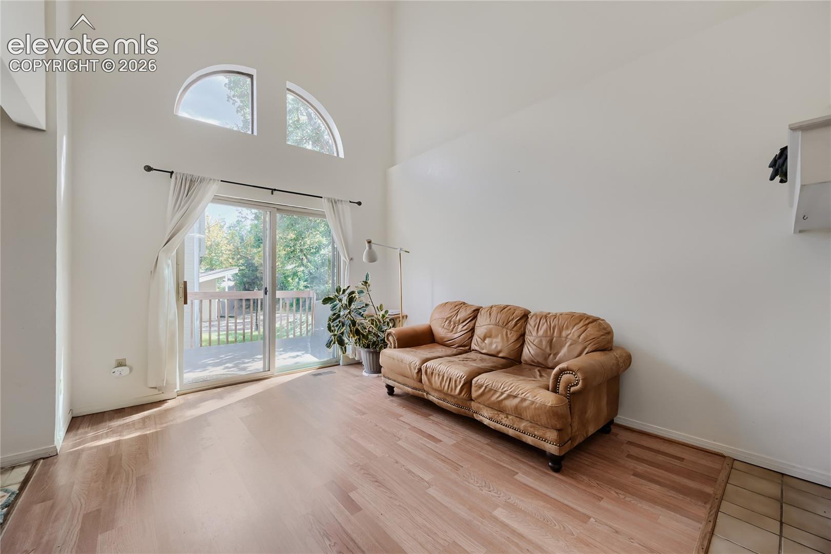 116 Manitou Place