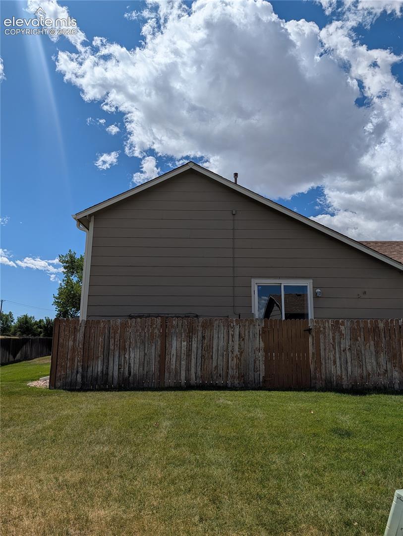 4813 Live Oak Drive