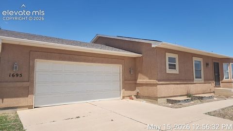 Photo of 1695 E Buffalo Lane, Pueblo, CO 81007 (MLS # 4065724)
