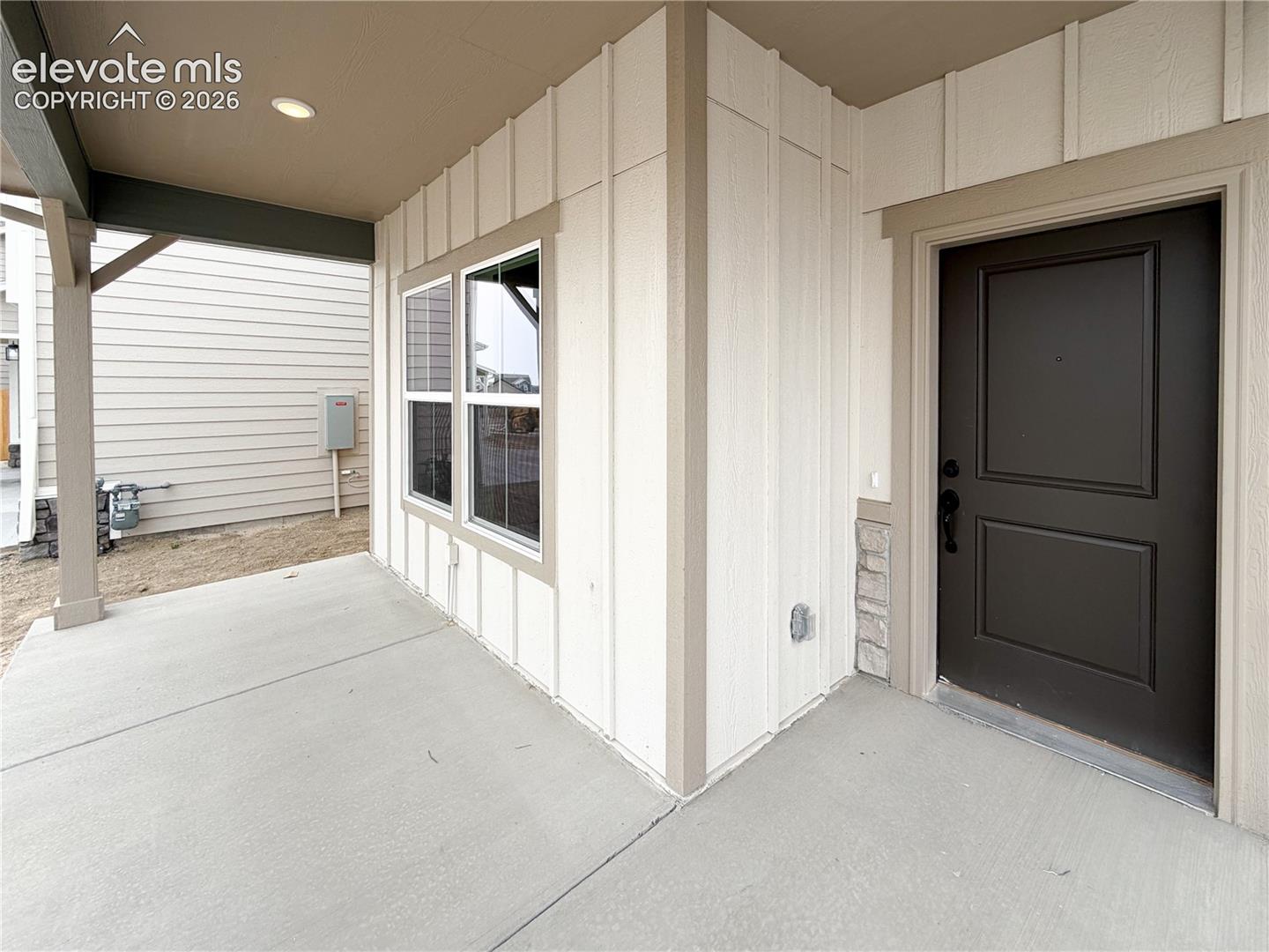 8222 Lemon Grass Road