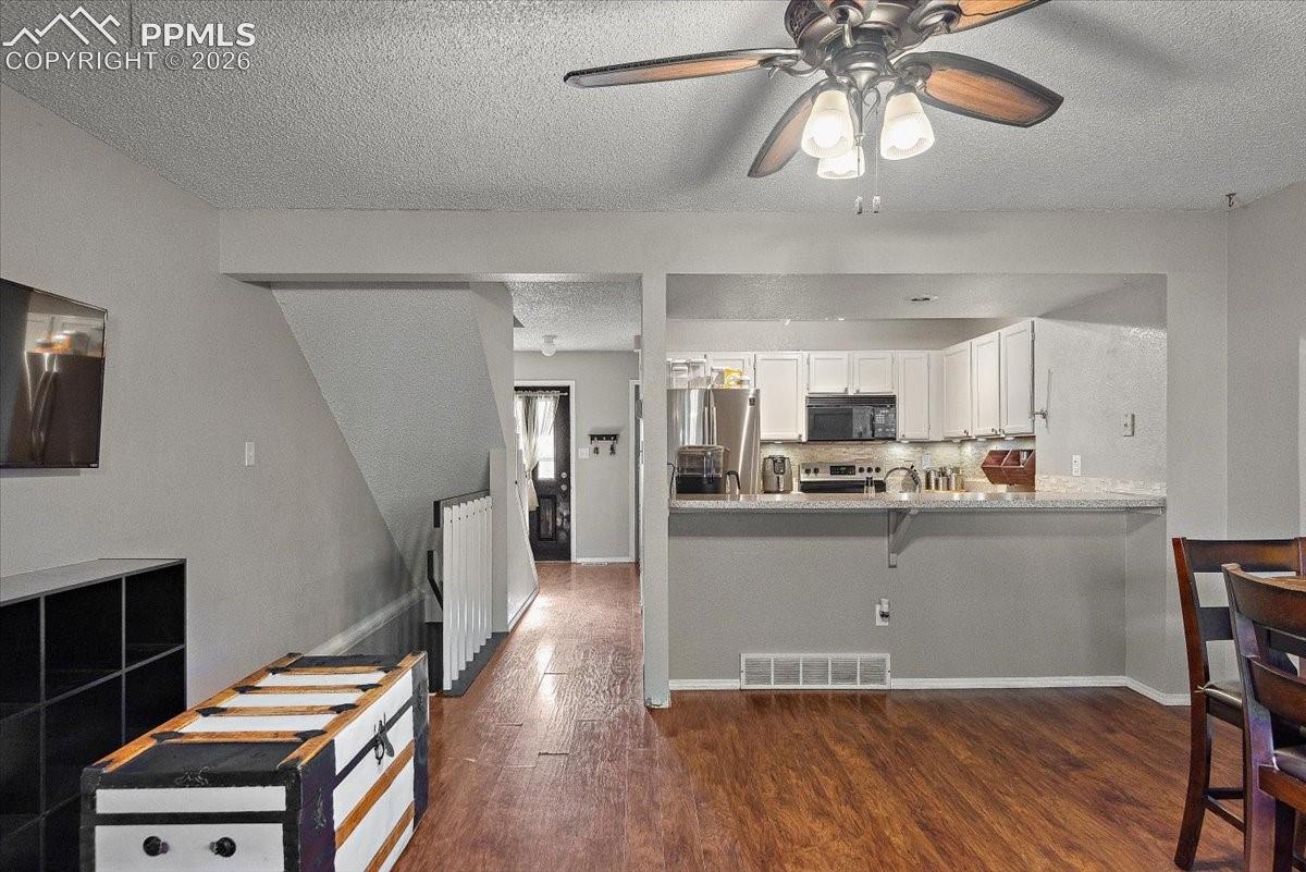 4304 Hunting Meadows Circle