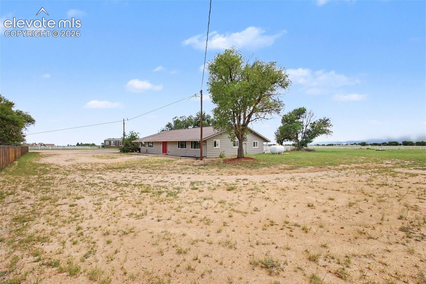 140 N Ellicott Highway
