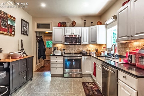 Tiny photo for 422 E Dale Street, Colorado Springs, CO 80903 (MLS # 1082607)