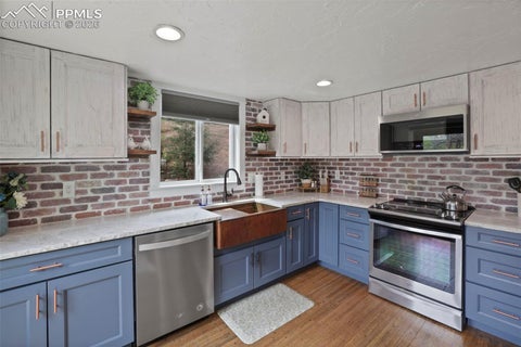 Tiny photo for 410 Laurel Street, Colorado Springs, CO 80904 (MLS # 3566976)
