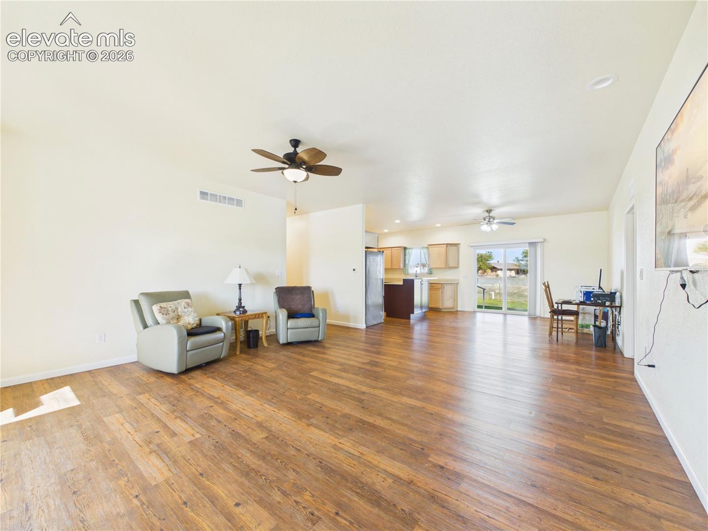 824 S Cayuga Court
