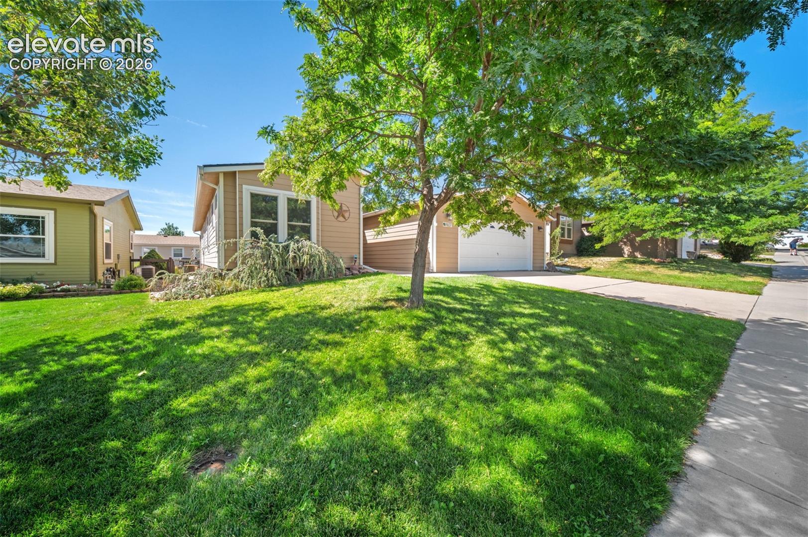 4637 Gray Fox Heights