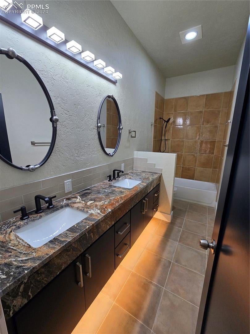 33036 Meadow Ridge Ln, Trinidad, CO, 81082, USA, 4 Bedrooms Bedrooms, ,3 BathroomsBathrooms,Residential,Active,33036 Meadow Ridge Ln,5379287