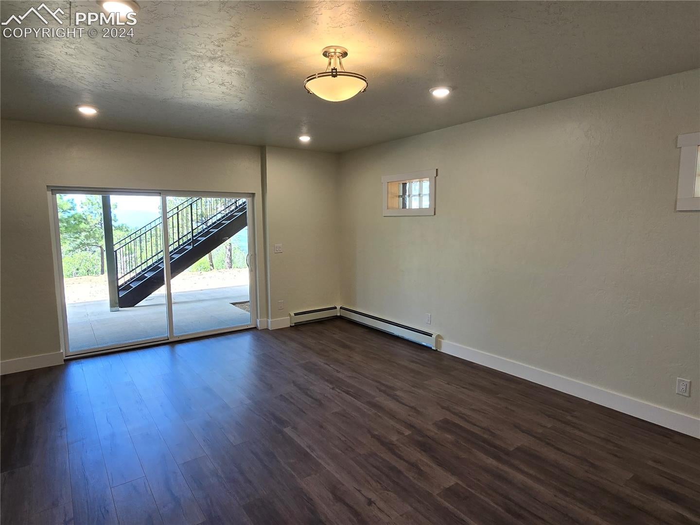 33036 Meadow Ridge Ln, Trinidad, CO, 81082, USA, 4 Bedrooms Bedrooms, ,3 BathroomsBathrooms,Residential,Active,33036 Meadow Ridge Ln,5379287