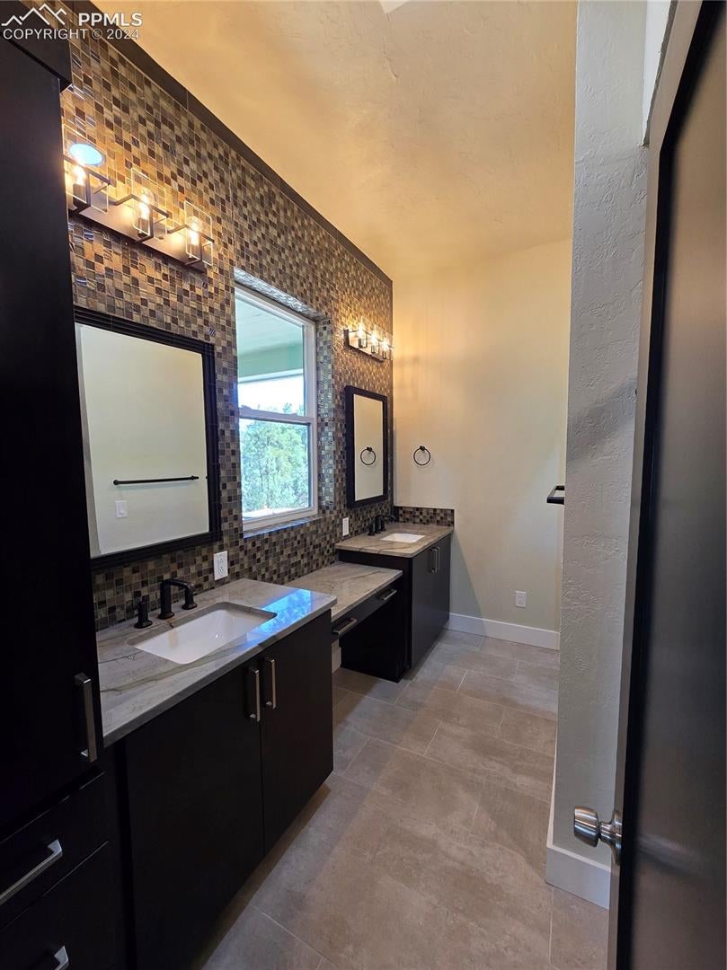 33036 Meadow Ridge Ln, Trinidad, CO, 81082, USA, 4 Bedrooms Bedrooms, ,3 BathroomsBathrooms,Residential,Active,33036 Meadow Ridge Ln,5379287