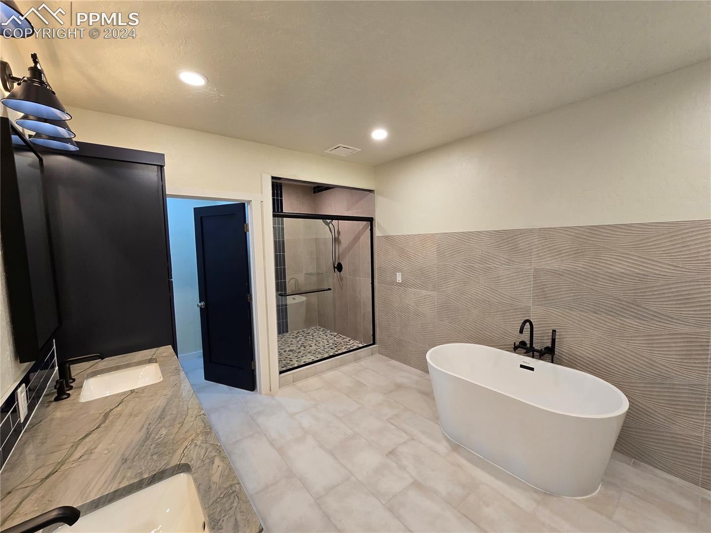 33036 Meadow Ridge Ln, Trinidad, CO, 81082, USA, 4 Bedrooms Bedrooms, ,3 BathroomsBathrooms,Residential,Active,33036 Meadow Ridge Ln,5379287