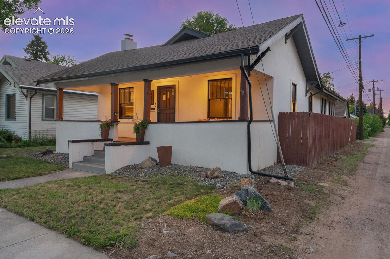 216 E Fontanero Street