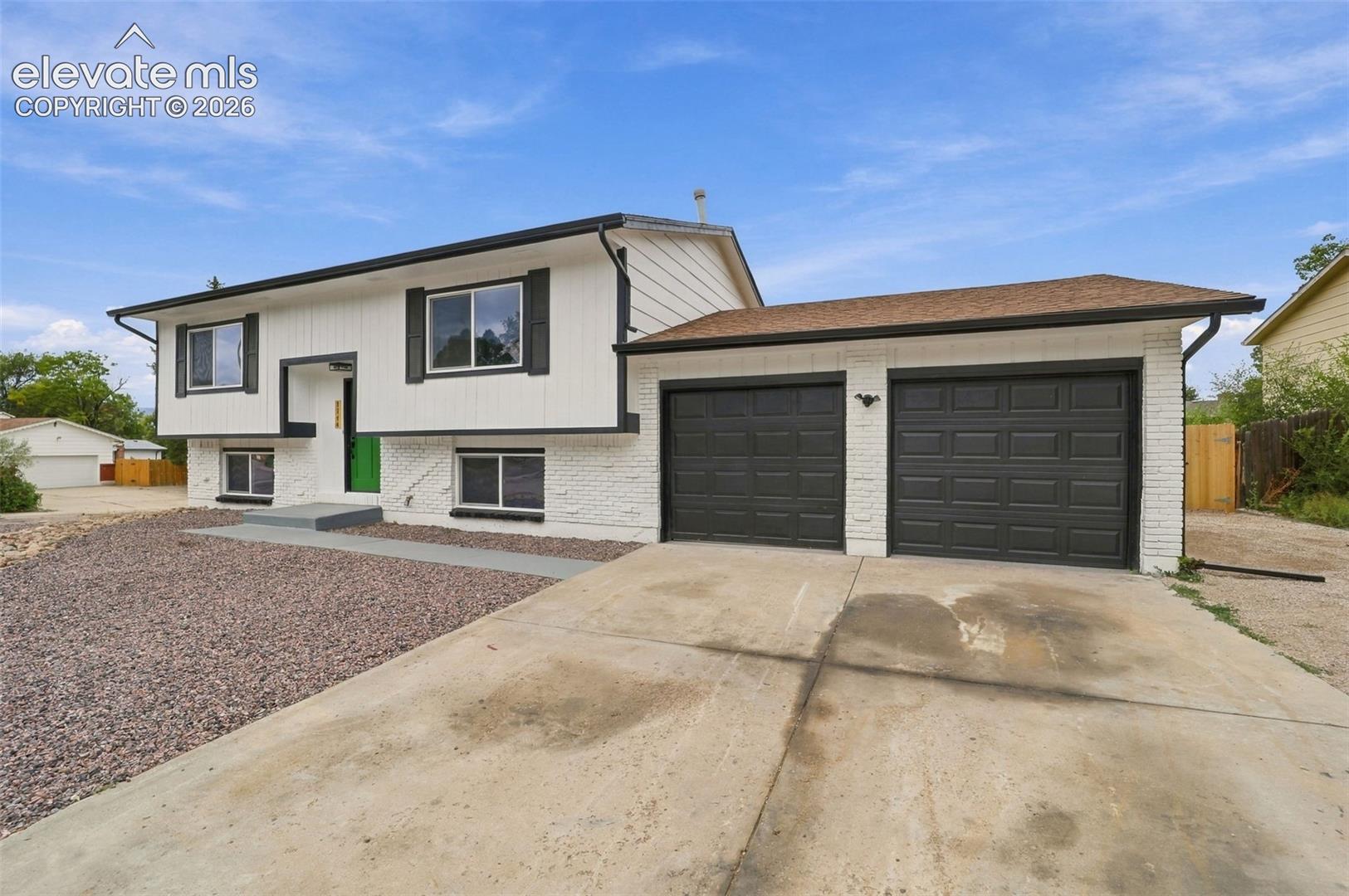 1144 Kachina Drive