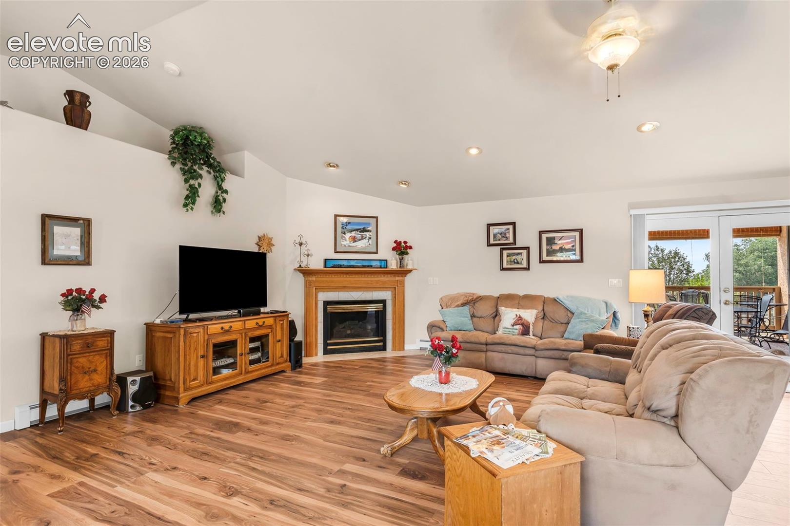 1165 S Oakleaf Drive