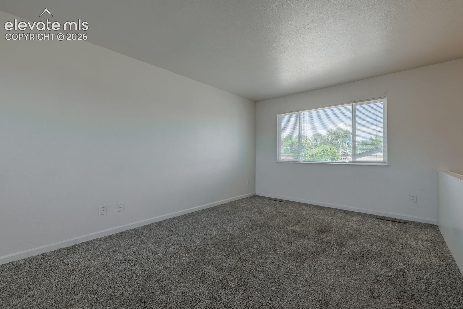 1648 Kensington Drive