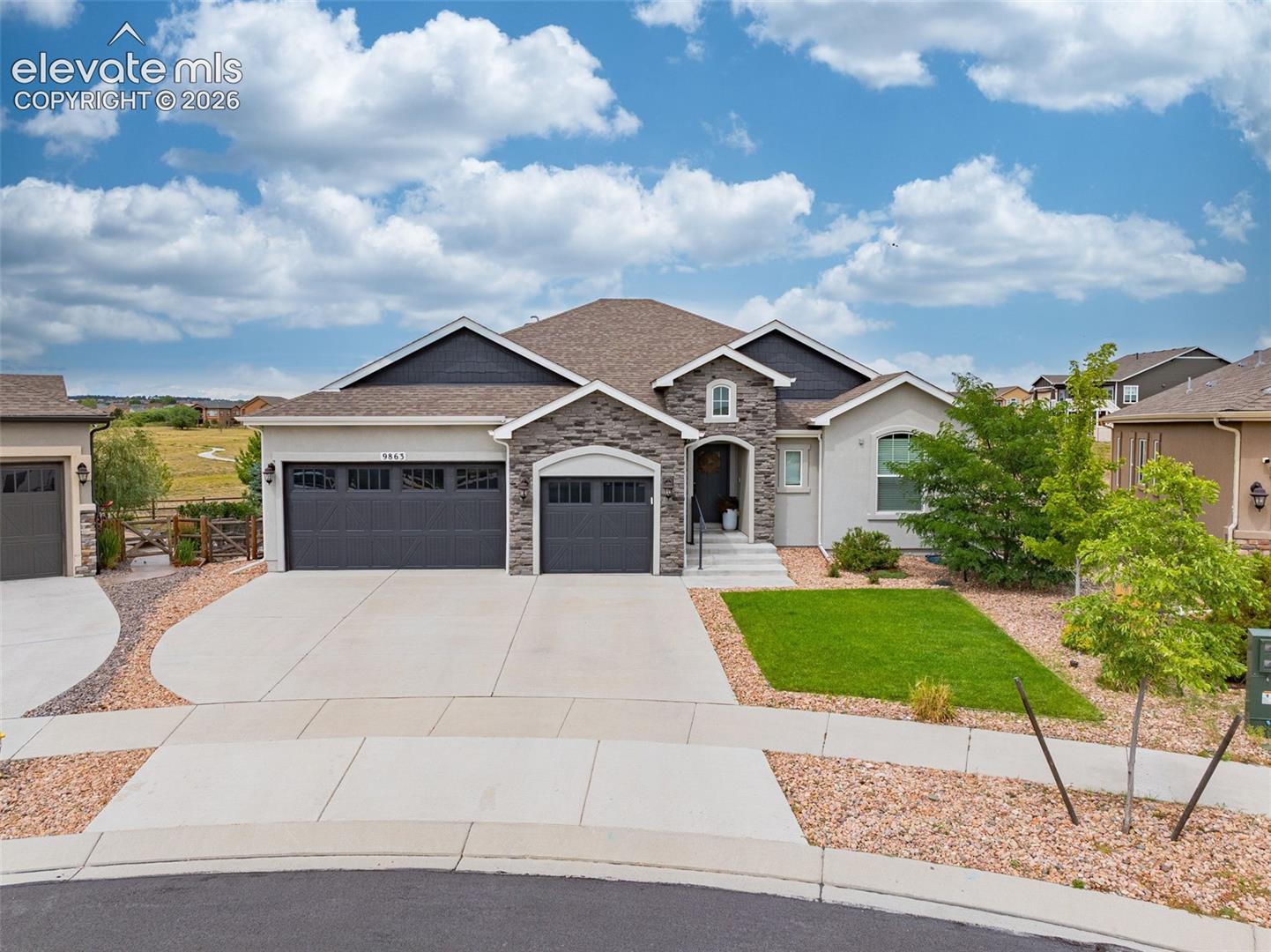 9863 Fairway Glen Drive
