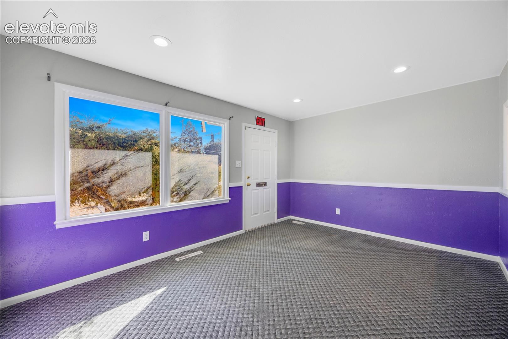 1710 N Circle Drive