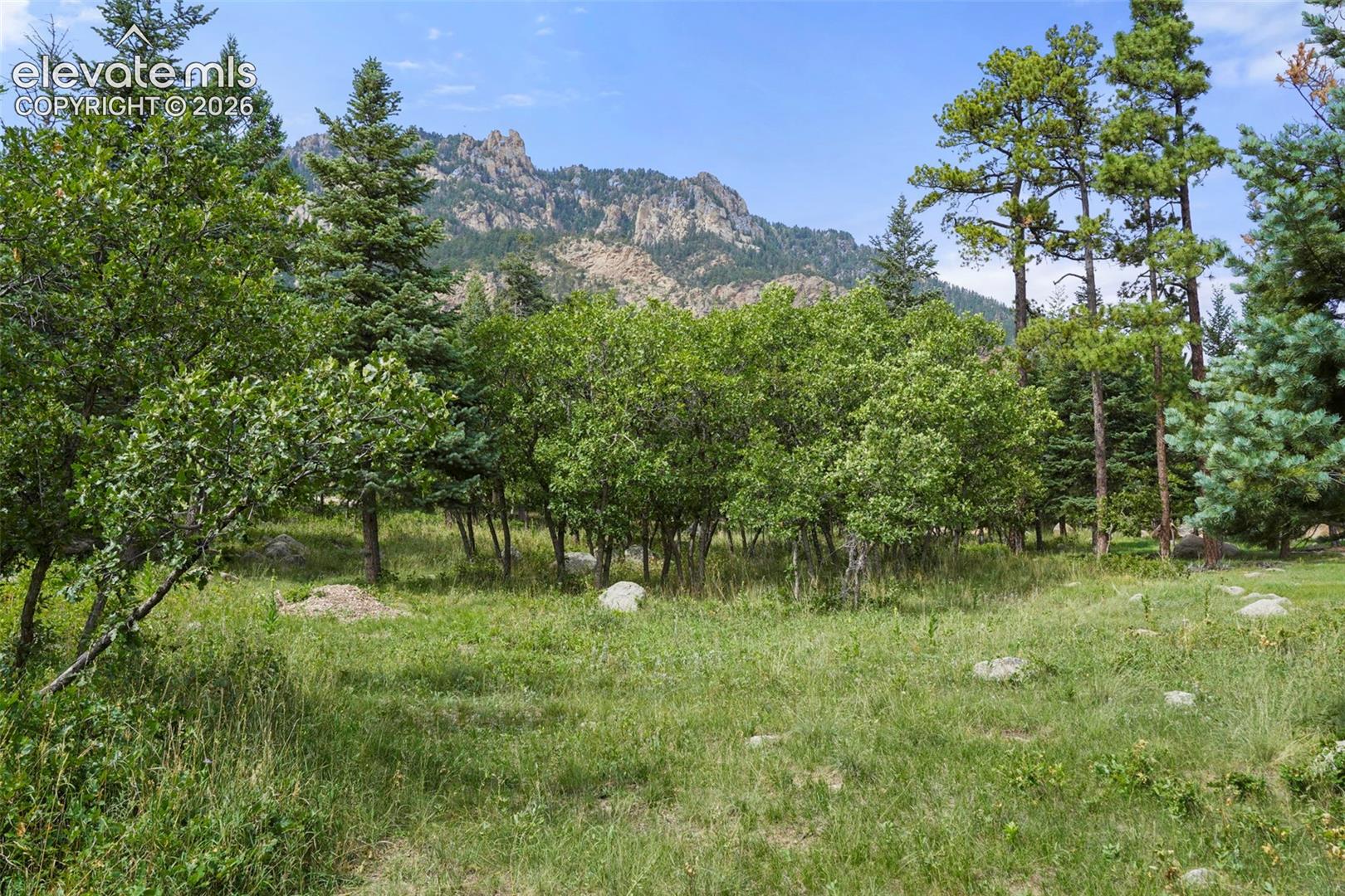 5085 Broadlake View