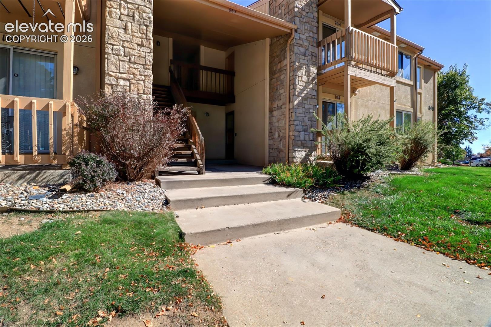 840 Tenderfoot Hill Road 204