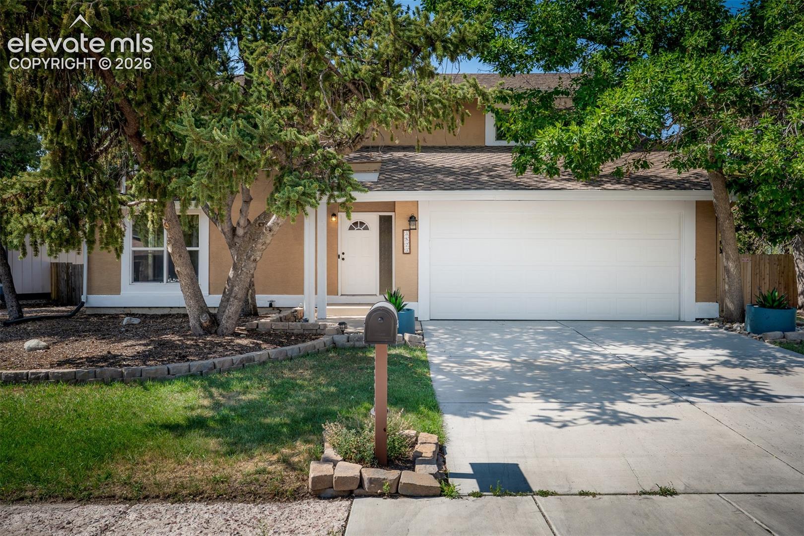 3823 Windsong Court