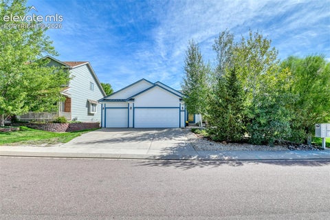 Photo of 15611 Candle Creek Drive, Monument, CO 80132 (MLS # 9338340)