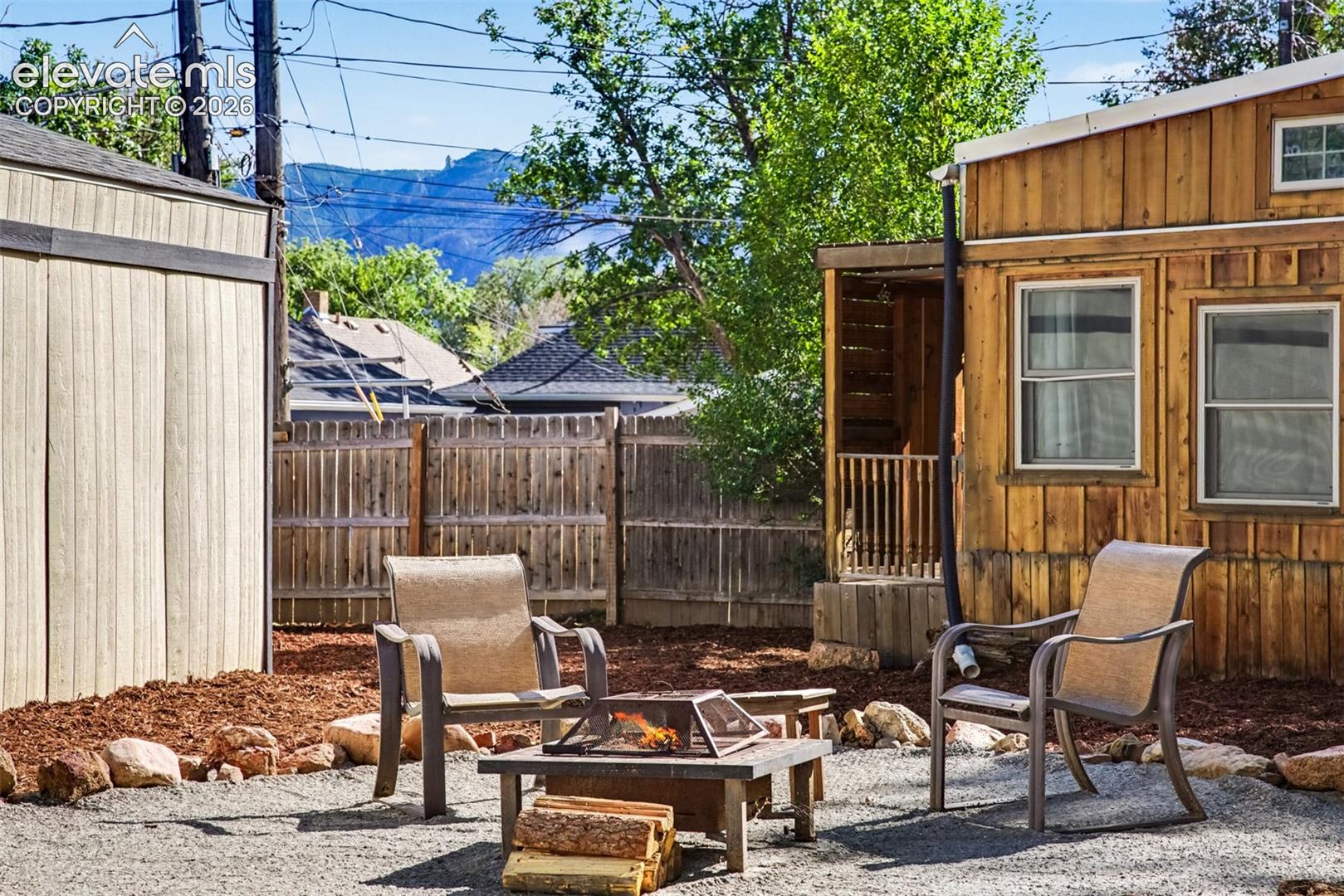 911 W Pikes Peak Avenue