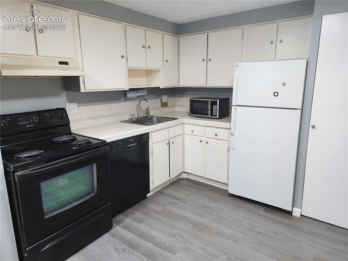 1306 S Parker Road 162