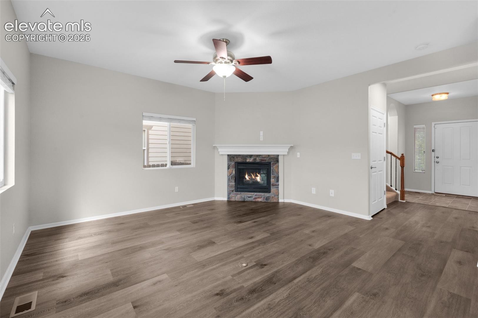 5818 Cumbre Vista Way