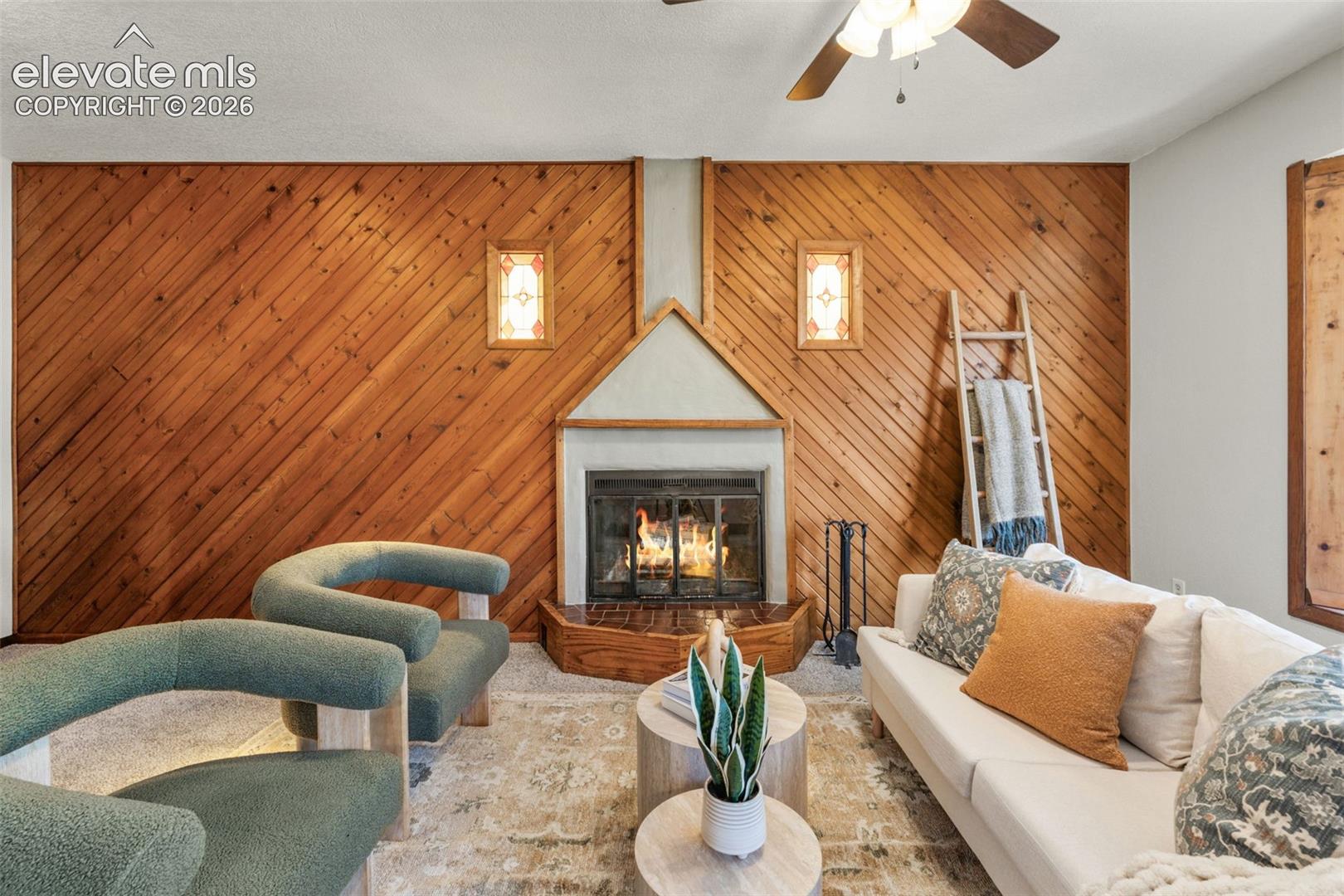 215 Twain Court