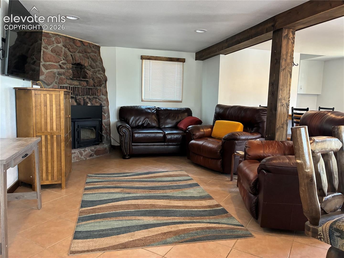 1805 County Road 1