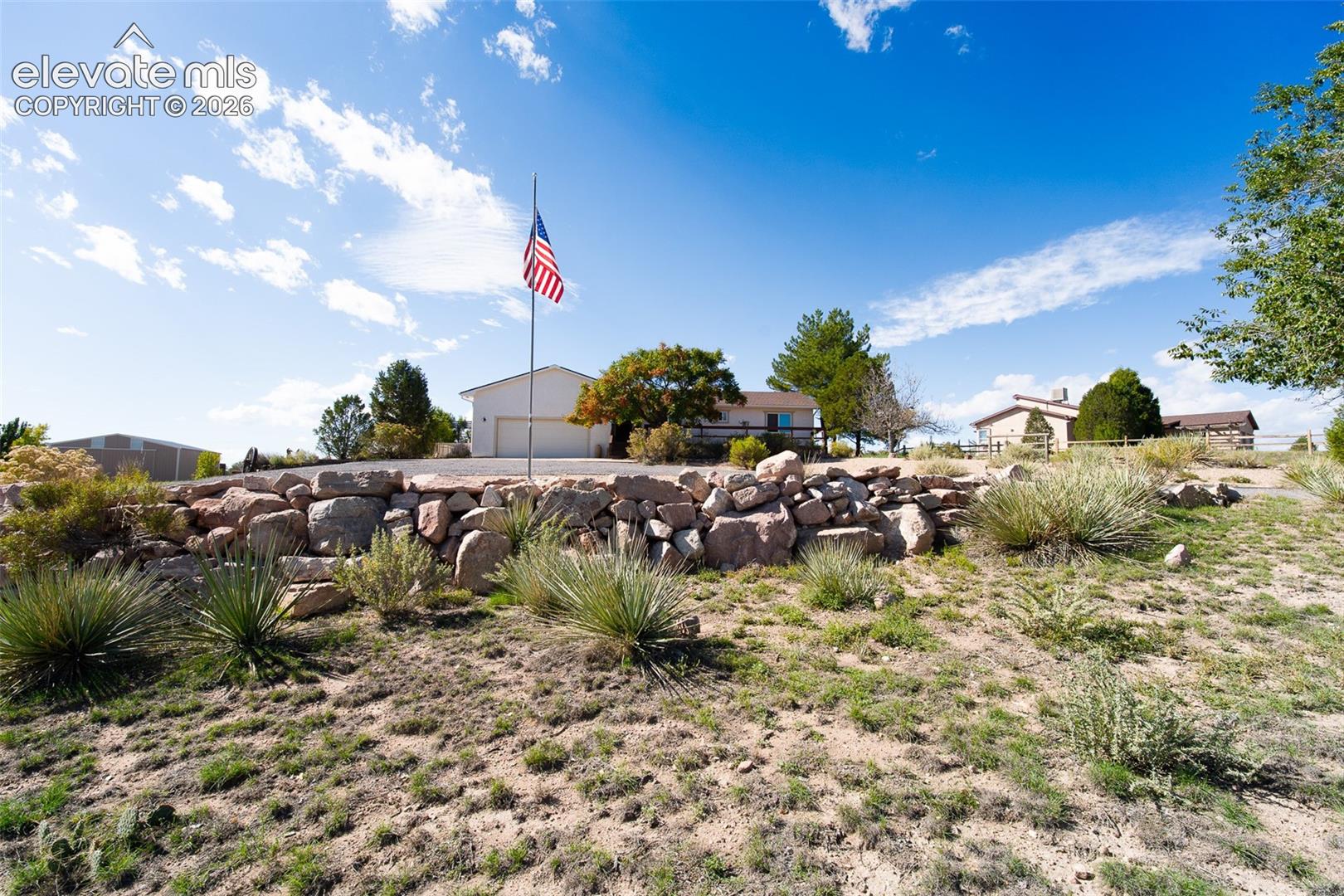 1880 W Escalante Court