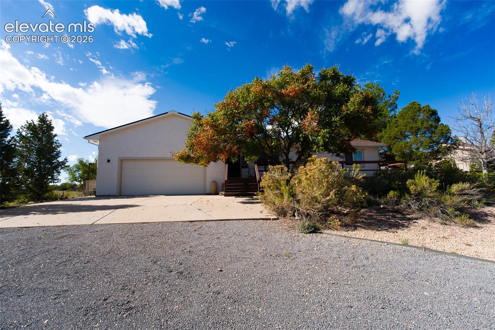 1880 W Escalante Court
