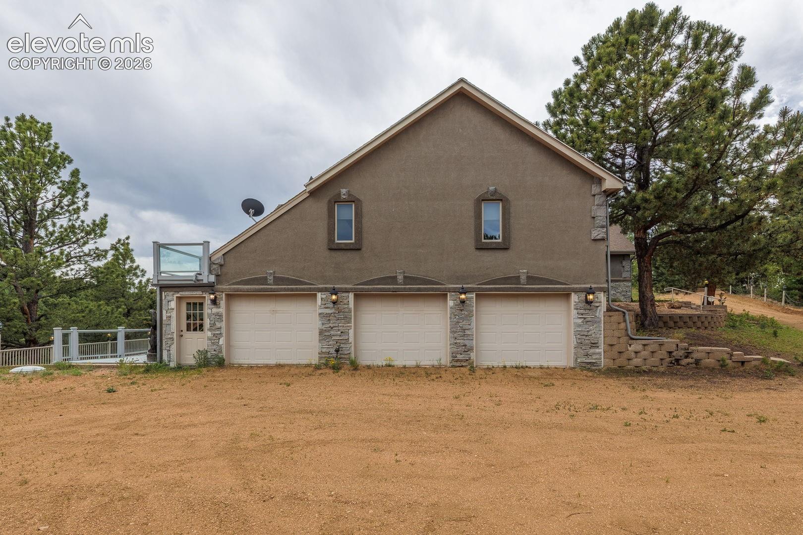 6100 Elk Valley Road