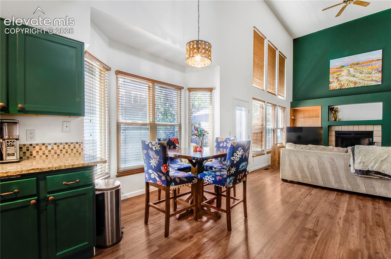 1343 Chesham Circle