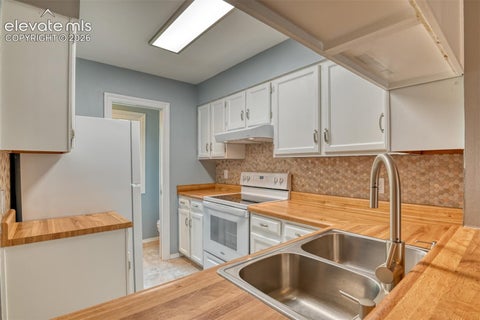 Tiny photo for 3374 Queen Anne Way, Colorado Springs, CO 80917 (MLS # 3469458)