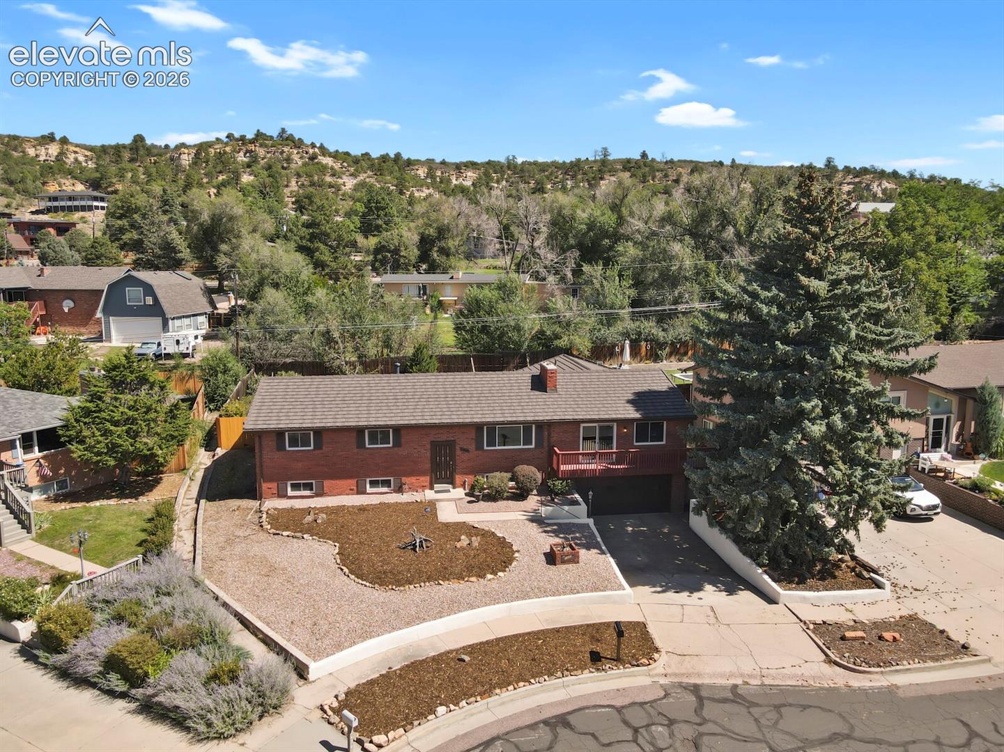 2440 San Carlos Circle