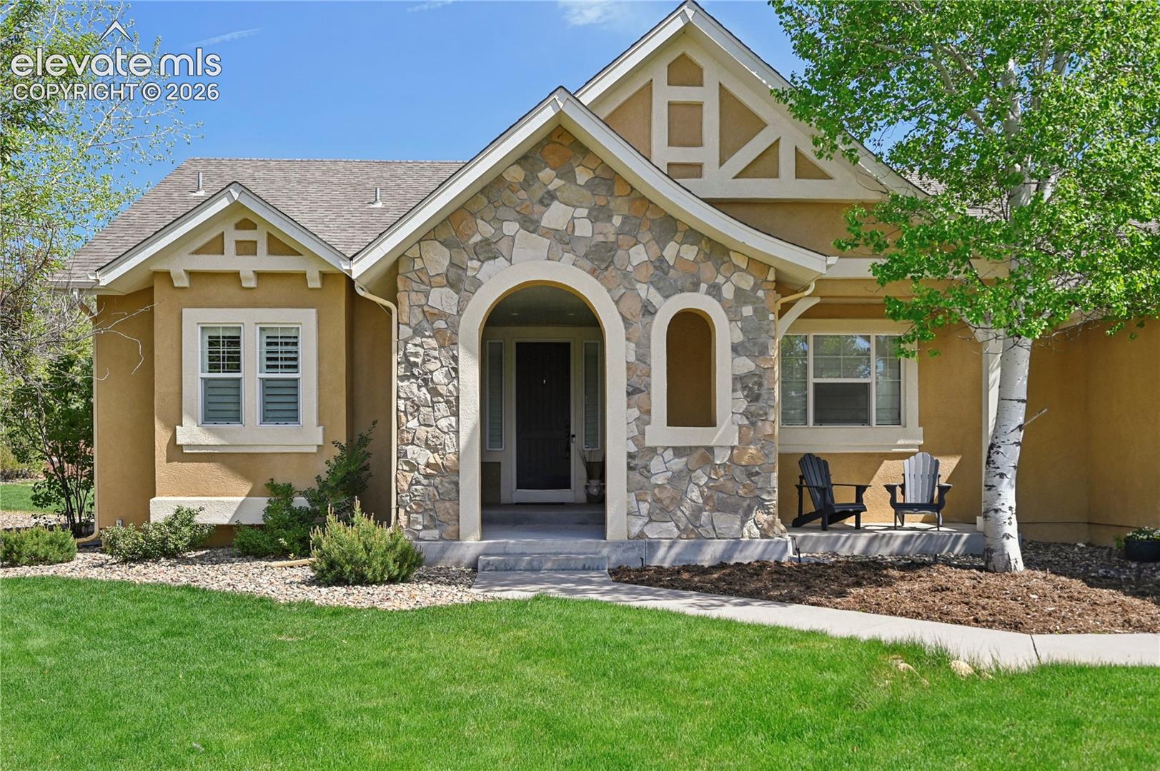 3020 Hollycrest Drive