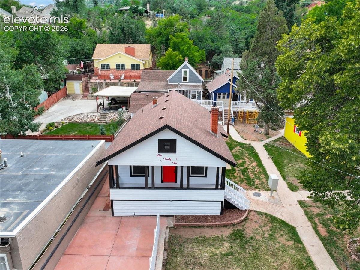 125 Ruxton Avenue