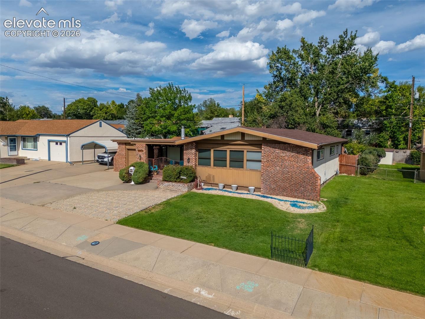 1518 Lexington Road