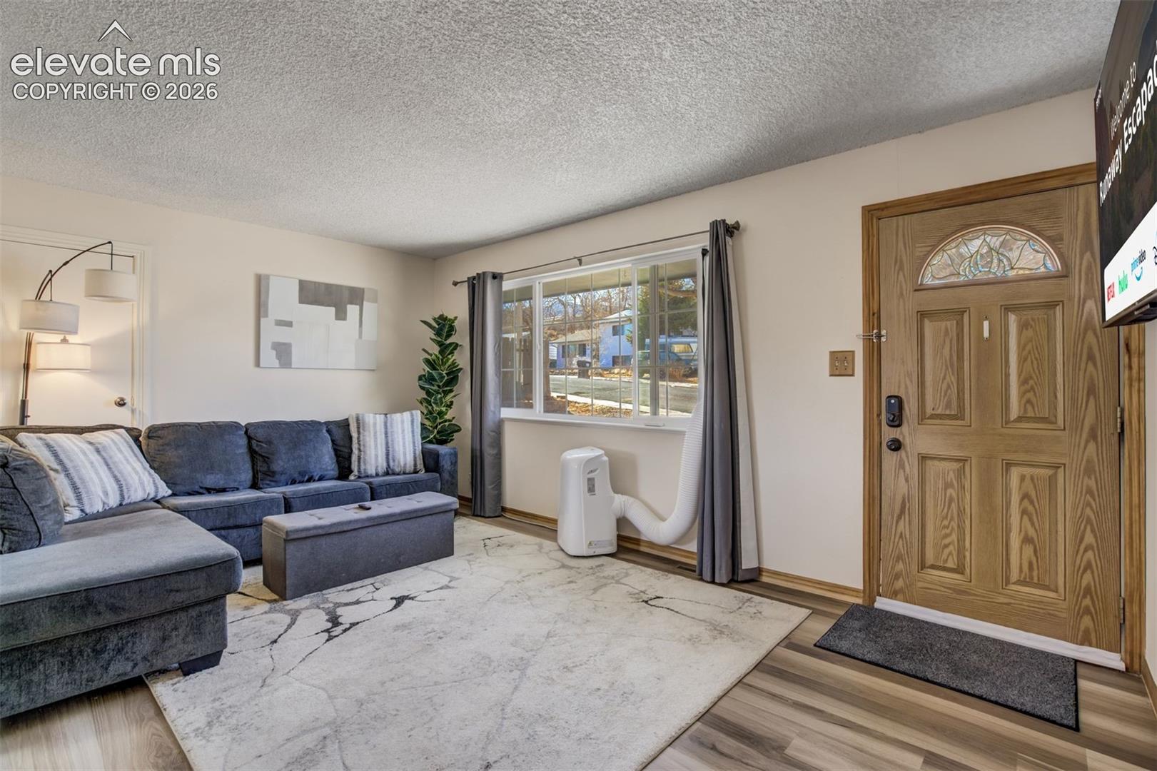 2566 Royalty Court