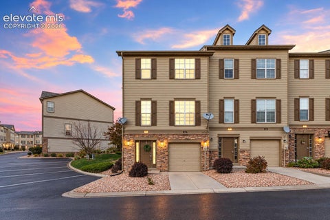 Photo of 976 Burning Bush Point, Monument, CO 80132 (MLS # 9651208)