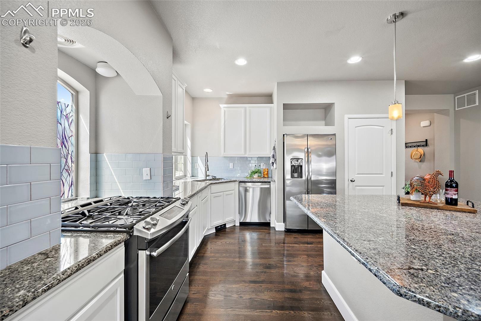 9225 Castle Oaks Drive