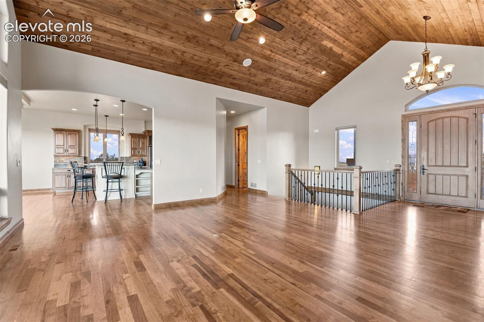 5735 Windridge Point