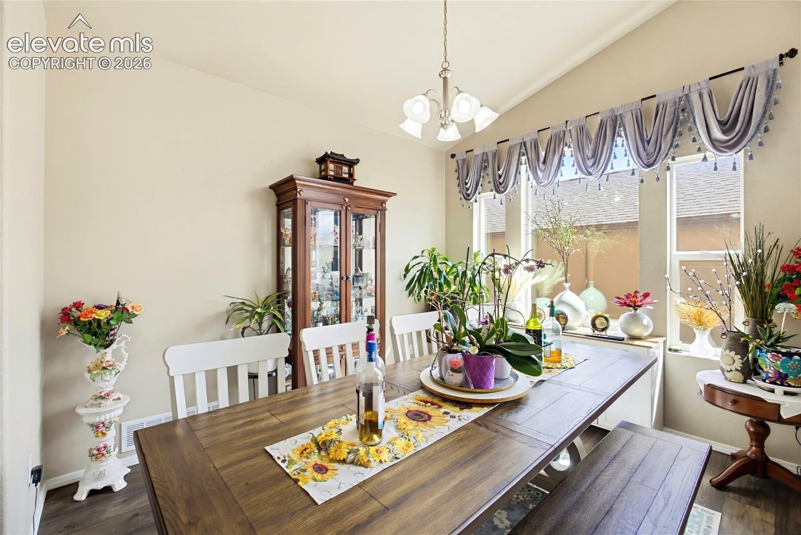 2586 Equine Court