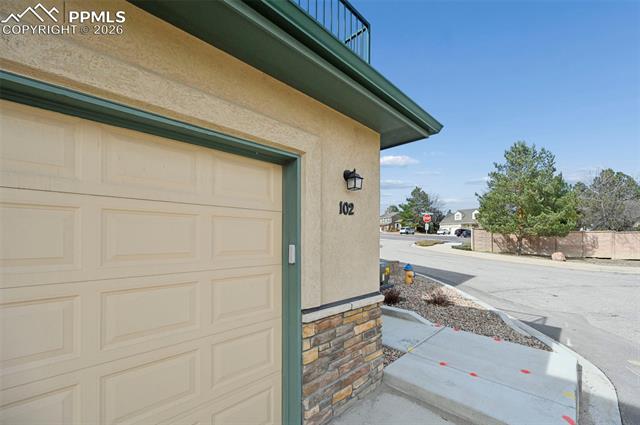 5940 Eagle Glen View 102